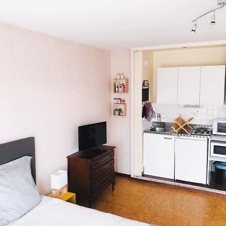 Paisible Studio Avec Agreable Loggia 2 Mn Du Centre Apartment Екс ле Бен Екстериор снимка