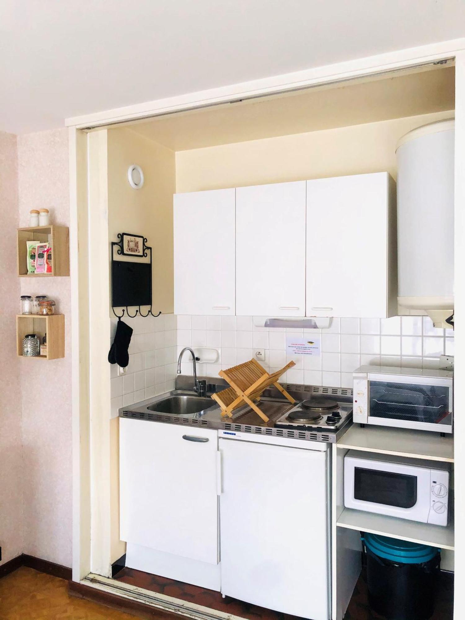 Paisible Studio Avec Agreable Loggia 2 Mn Du Centre Apartment Екс ле Бен Екстериор снимка